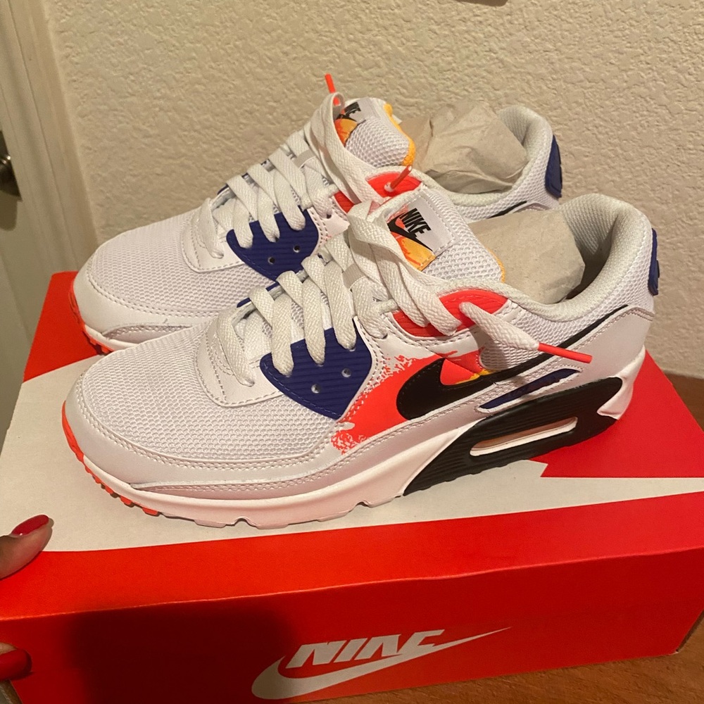 Nike Women’s White/Black/Purple/Orange Running Sneakers - Picture 4 of 4
